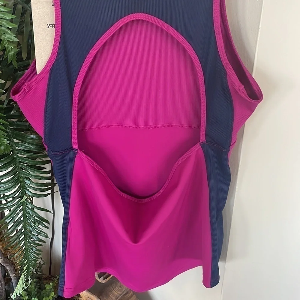 Brand New Nike Yoga Dri-Fit Training Tank Top Berry Racerback Crew Neck Stretchy